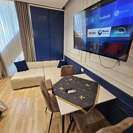 Square 21 Aparment Blue Διαμέρισμα Τίρανα